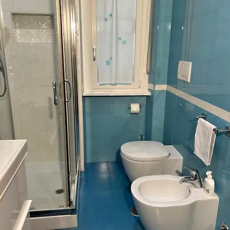 Cris House Monteverde 公寓